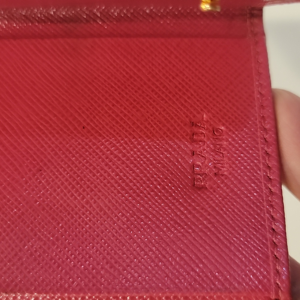 Authentic Prada Saffiano long key case - Picture 8 of 12